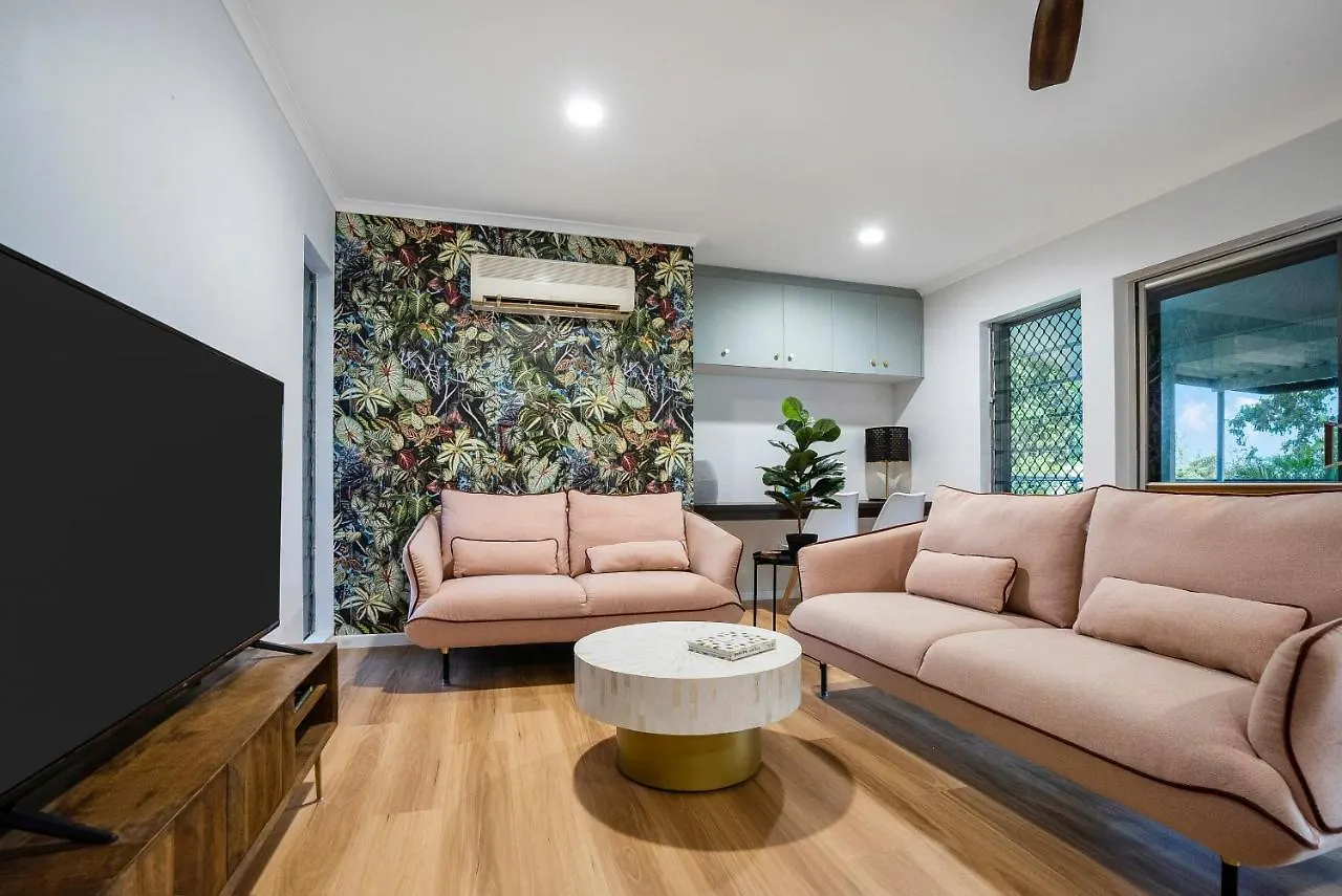 Holiday home Deco View Family Oasis In Cairns Villa East Trinity Australia